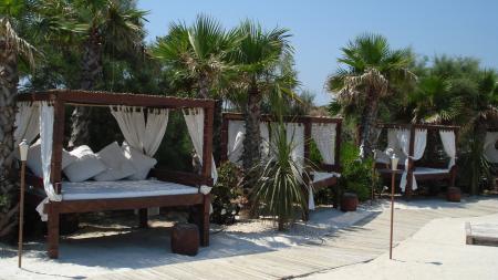 la plage du nikki beach � saint tropez      le pied