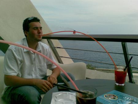 un petit coup � boire sur la t�rasse du karement en pleine apr�s midi le top vue sur la mer au calme